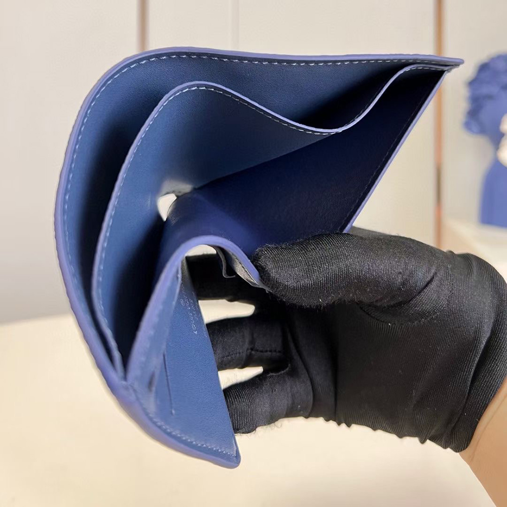 l0*is V*t0n multiple wallets m82323 11.5*9*.1.5cm