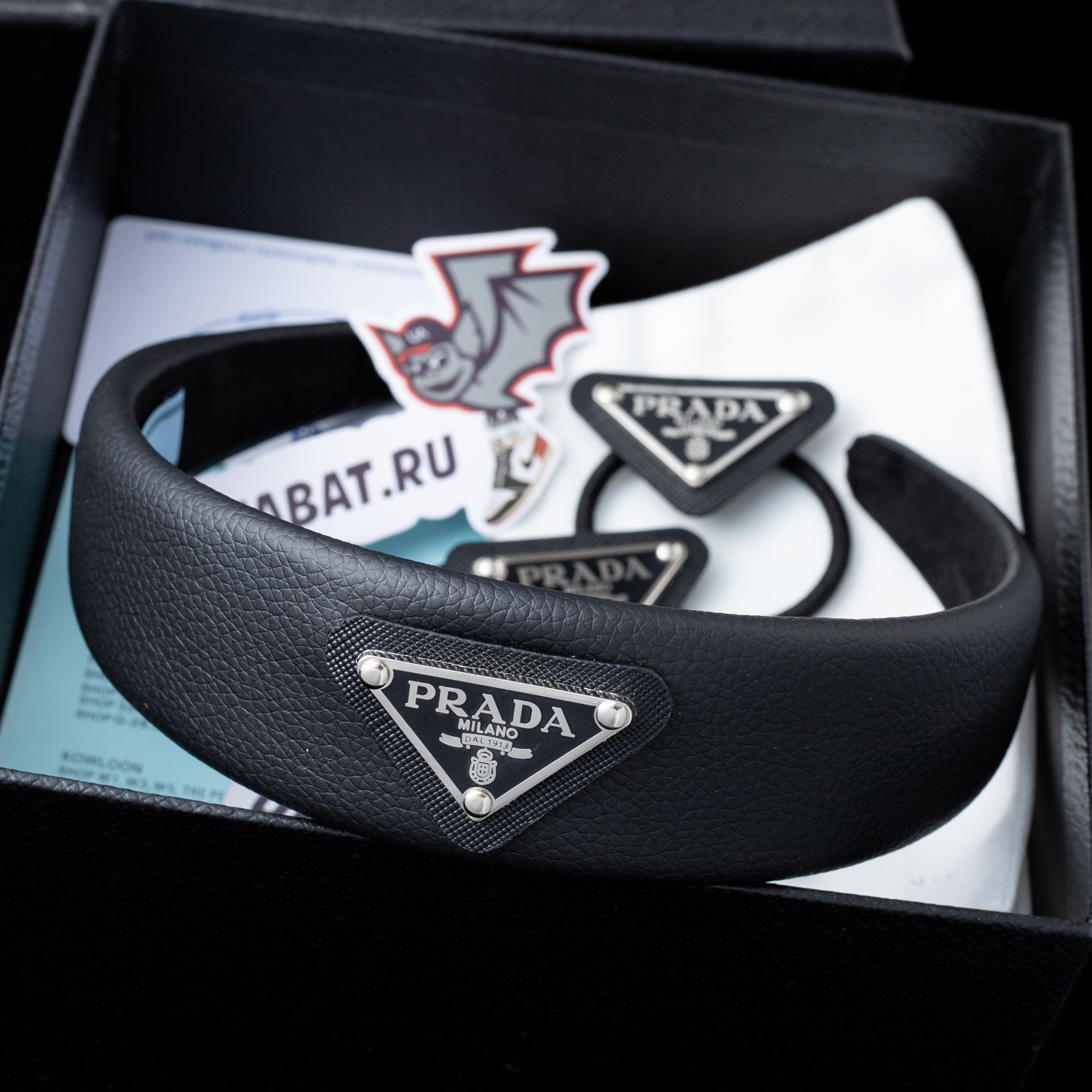 Pra*a women wide nylon headband