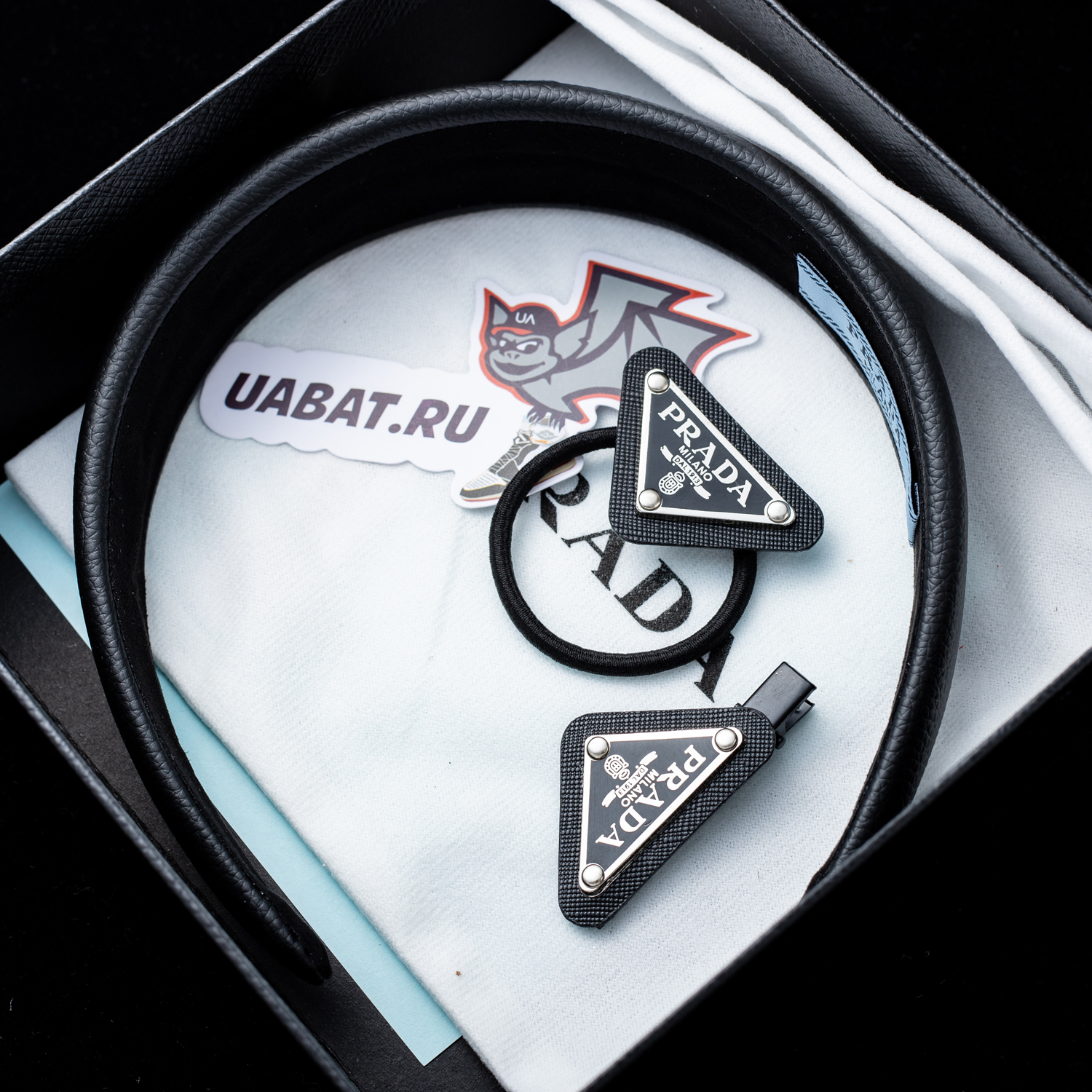 Pra*a women wide nylon headband