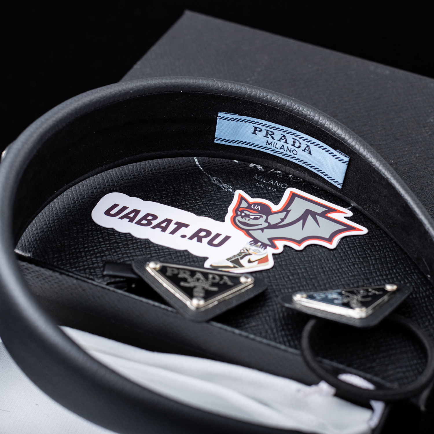 Pra*a women wide nylon headband