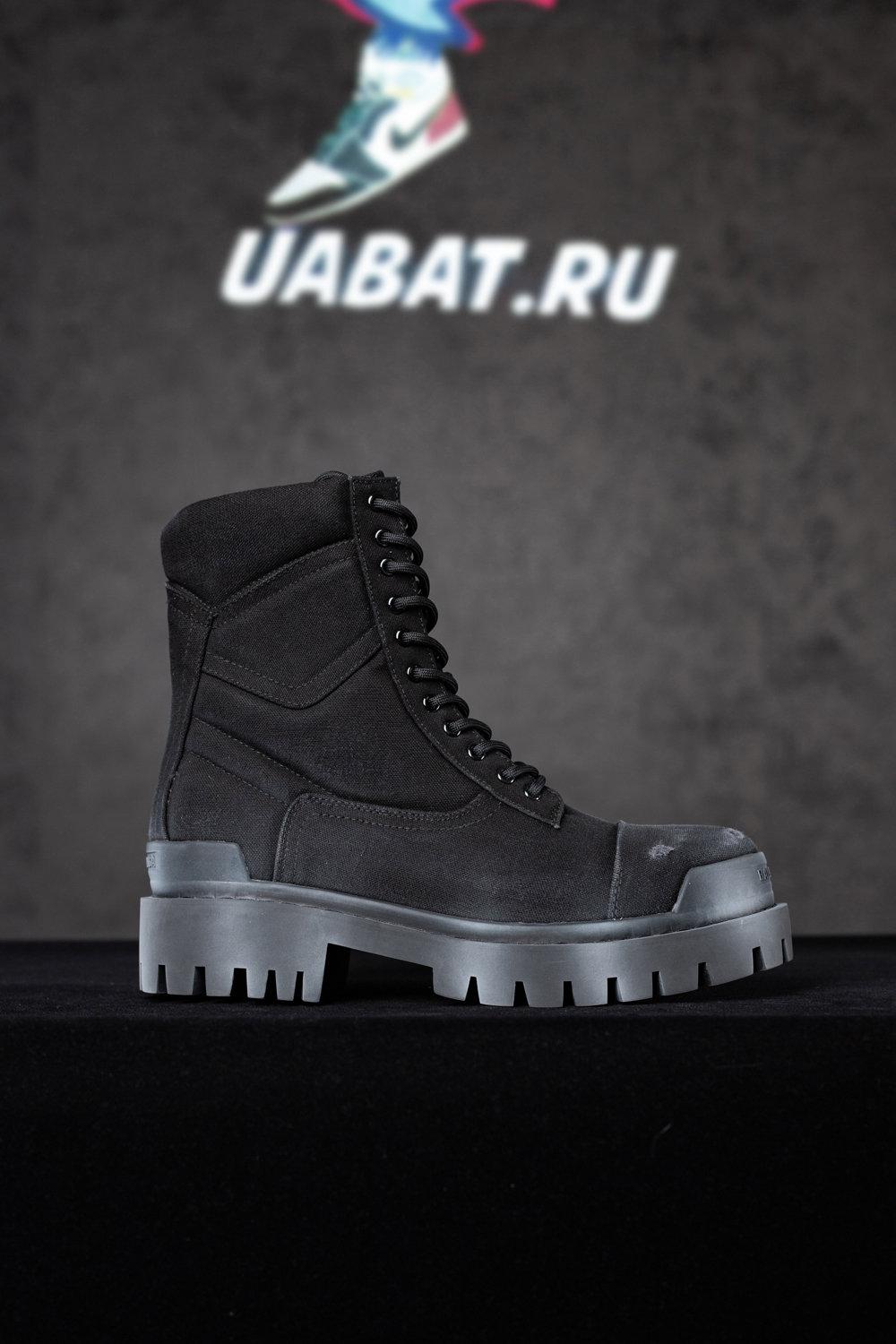 Ba*len*cia*ga lace-up combat boots