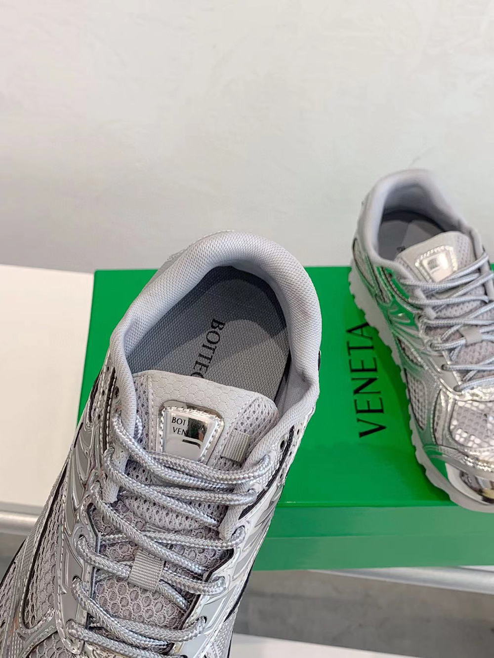 bo*te*ga Ve*ne*ta orbit runner sneaker