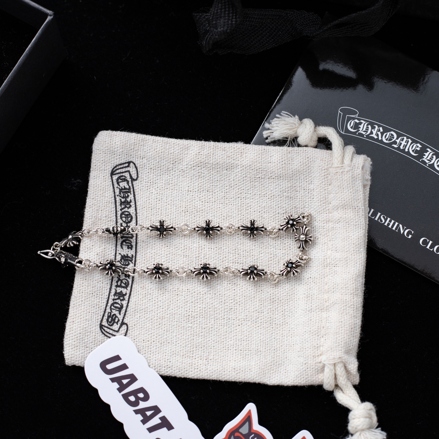 Ch**me He**ts bracelet chb04513