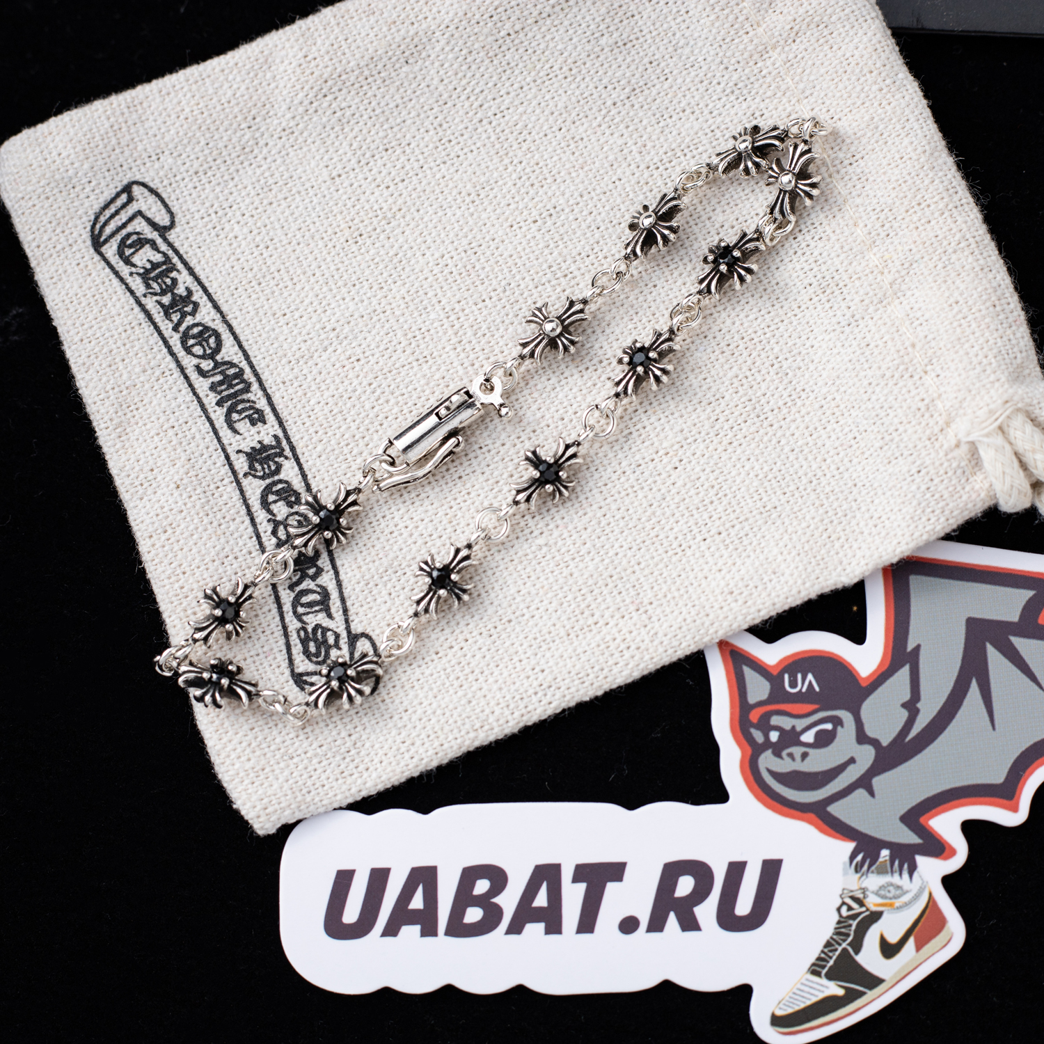 Ch**me He**ts bracelet chb04513