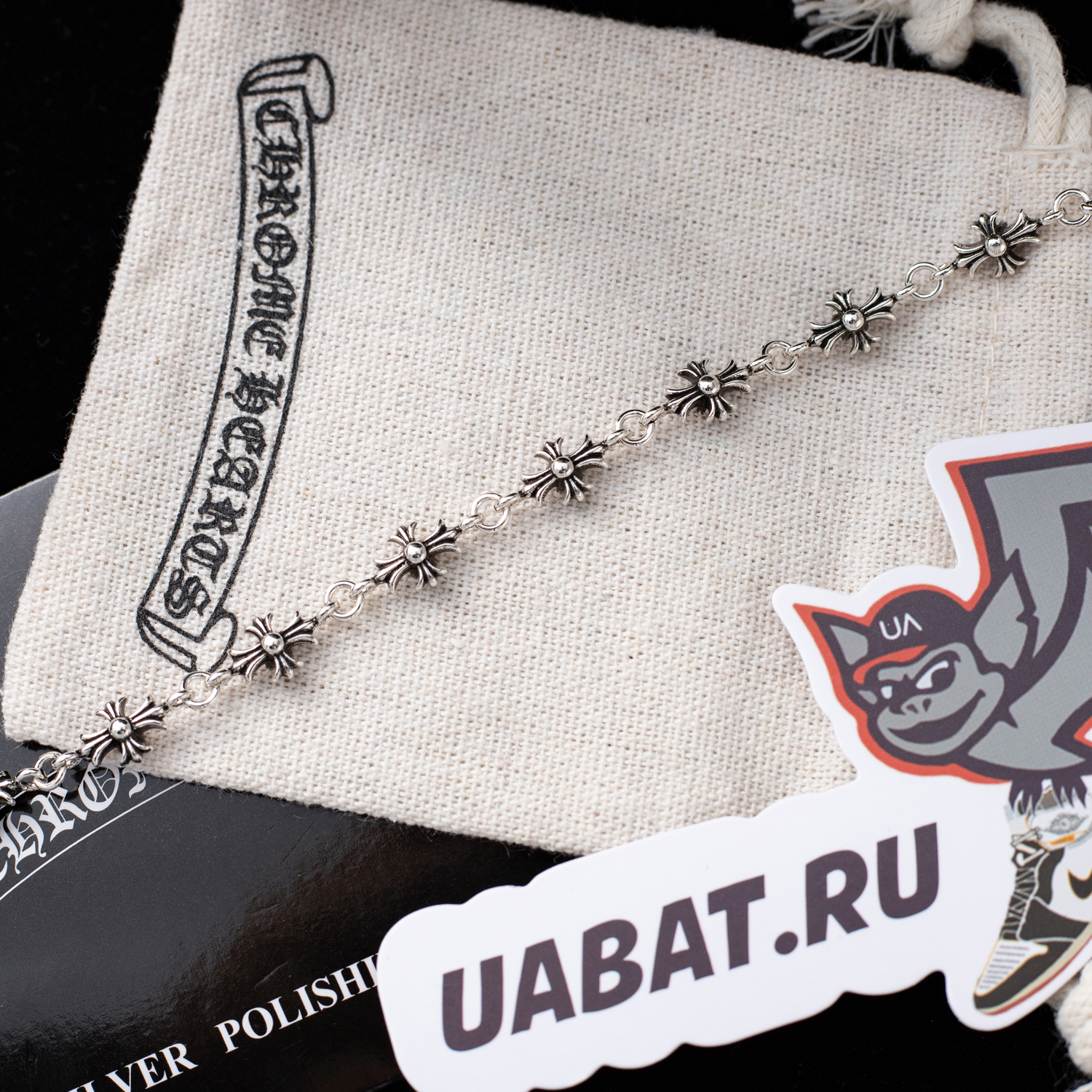 Ch**me He**ts bracelet chb04513