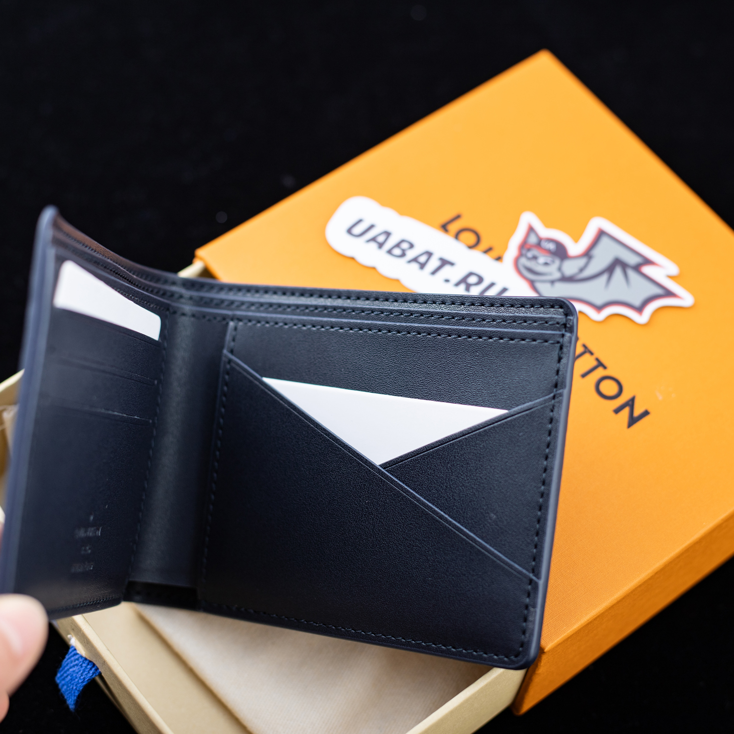 l0*is V*t0n multiple wallets m83379 11.5*9*.1.5cm