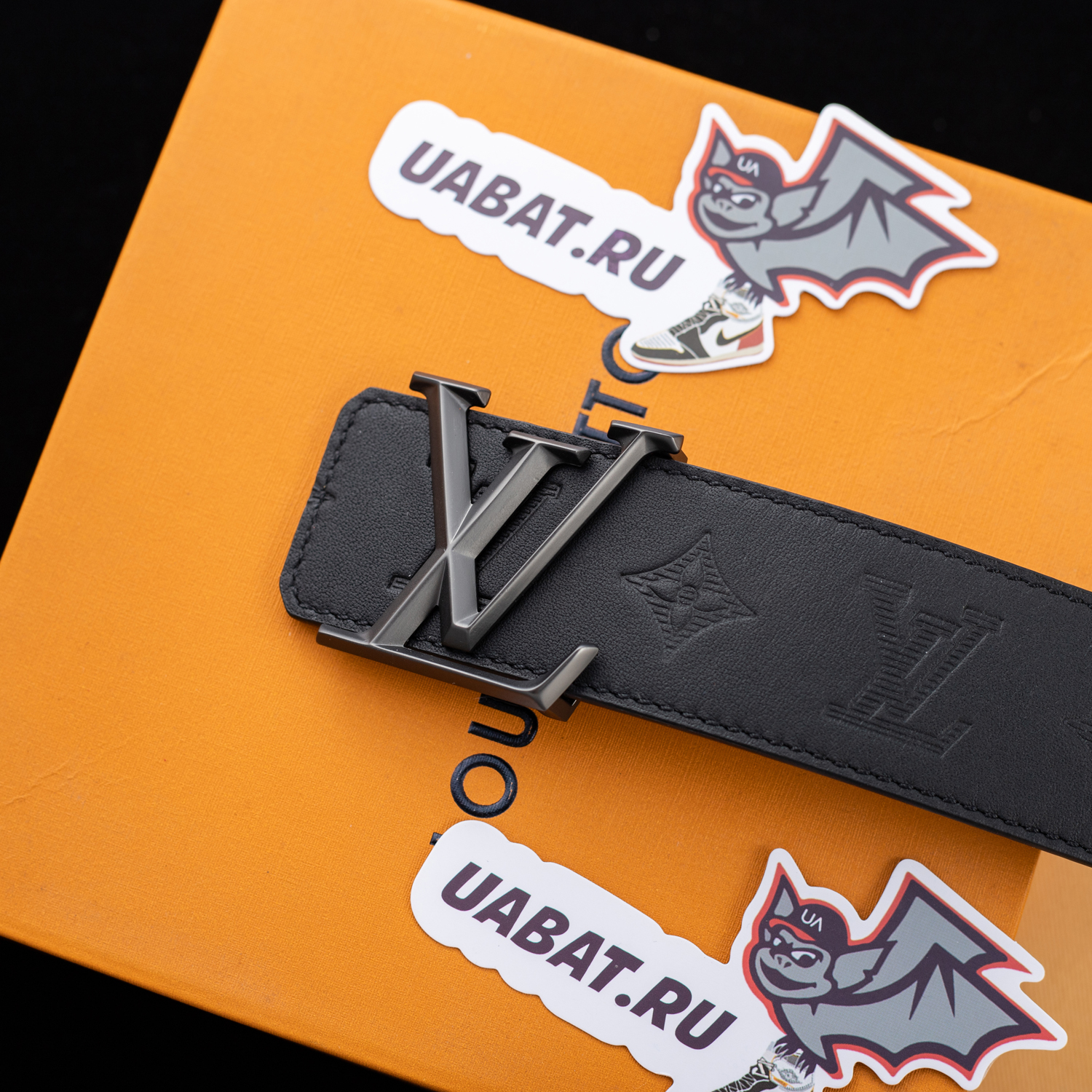 l0*is V*t0n belts m0032t 40mm