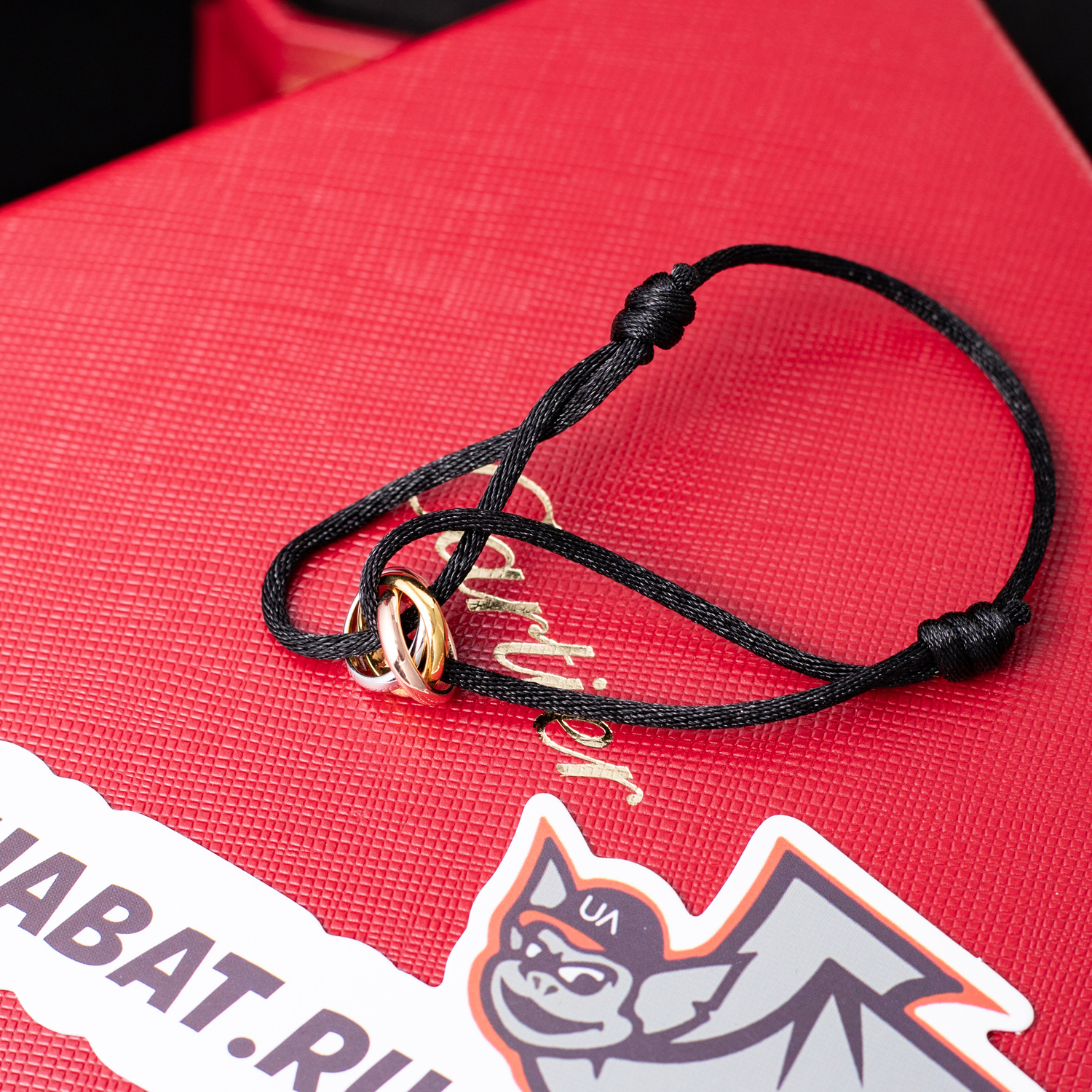 Ca*t*er trinity bracelet b6016700 w:2mm in:10.7mm