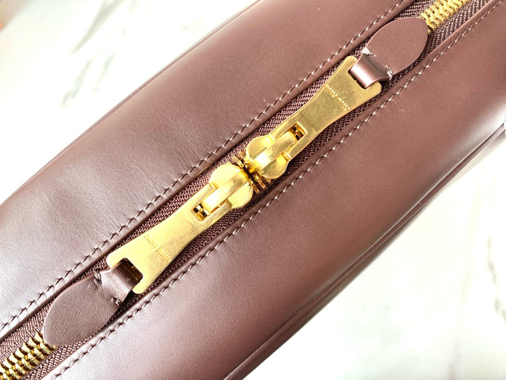 Miu Miu Leather Beau bags 5BB117 23*34*10cm