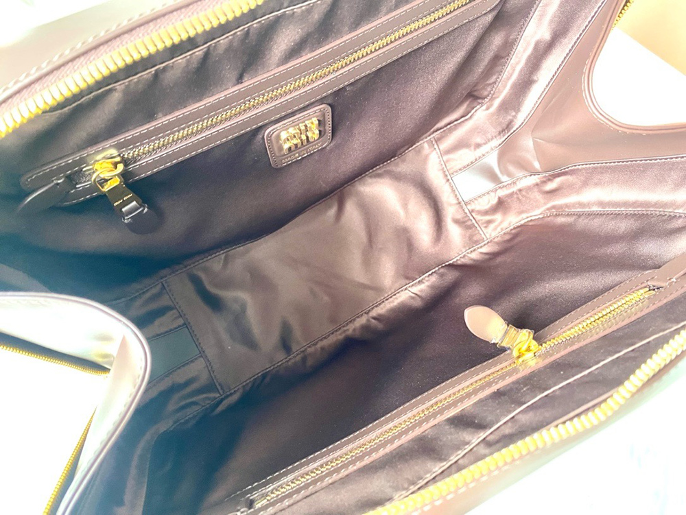 Miu Miu Leather Beau bags 5BB117 23*34*10cm