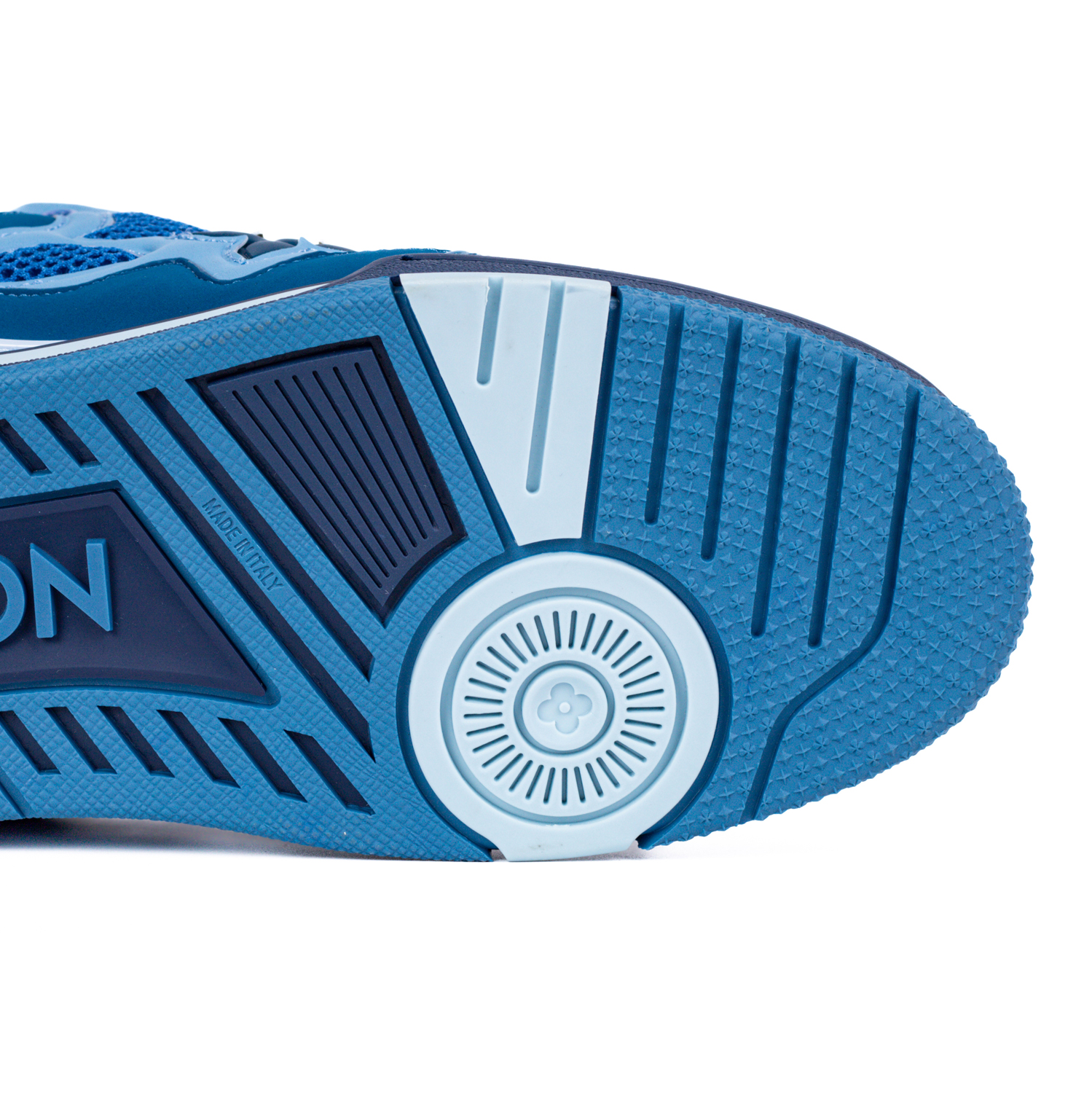 l0*is V*t0n skate sneakers