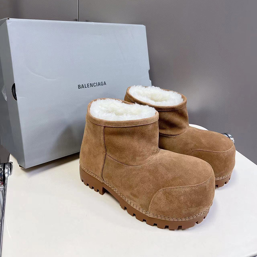 Ba*len*cia*ga alaska fur bootie in brown
