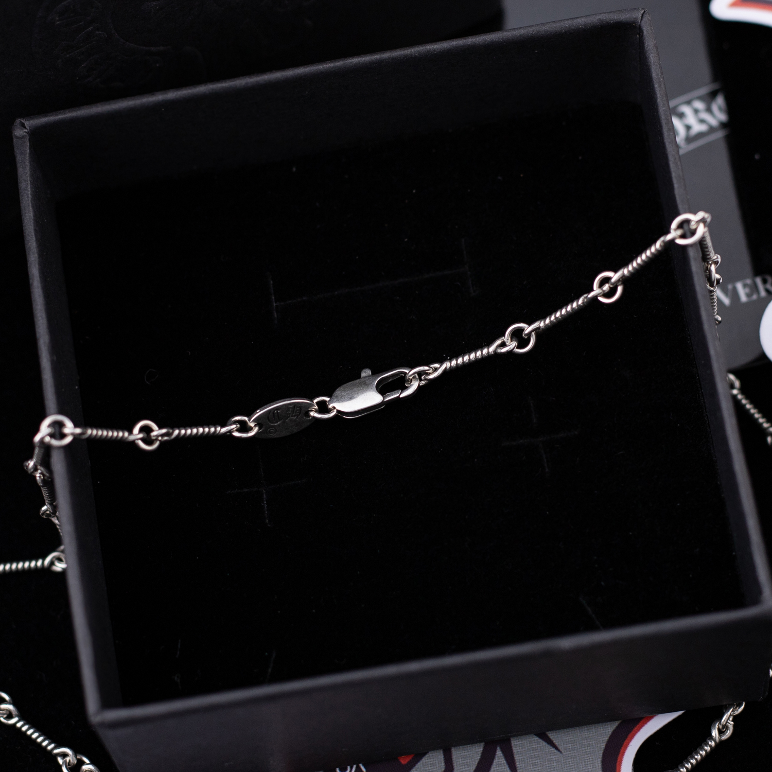 Ch**me He**ts necklaces