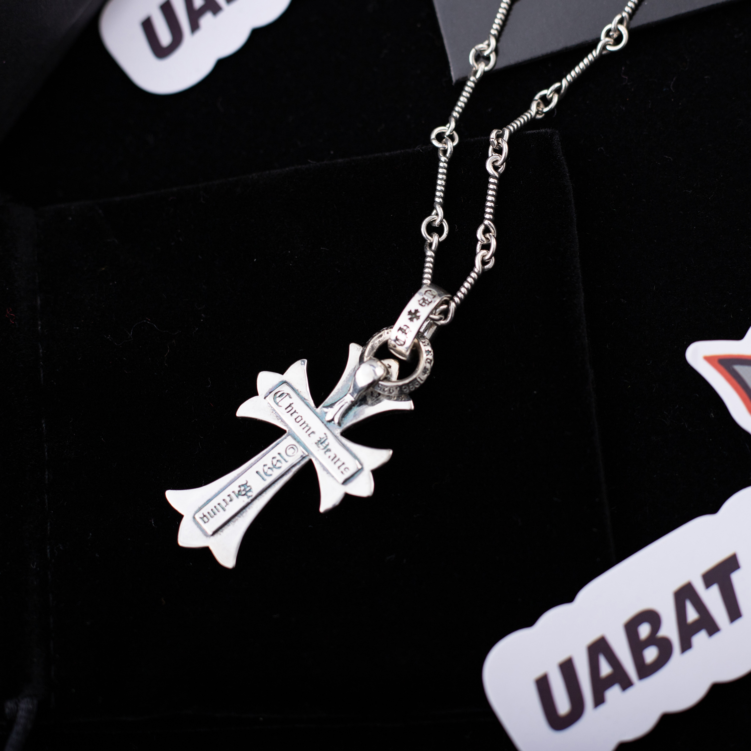 Ch**me He**ts necklaces