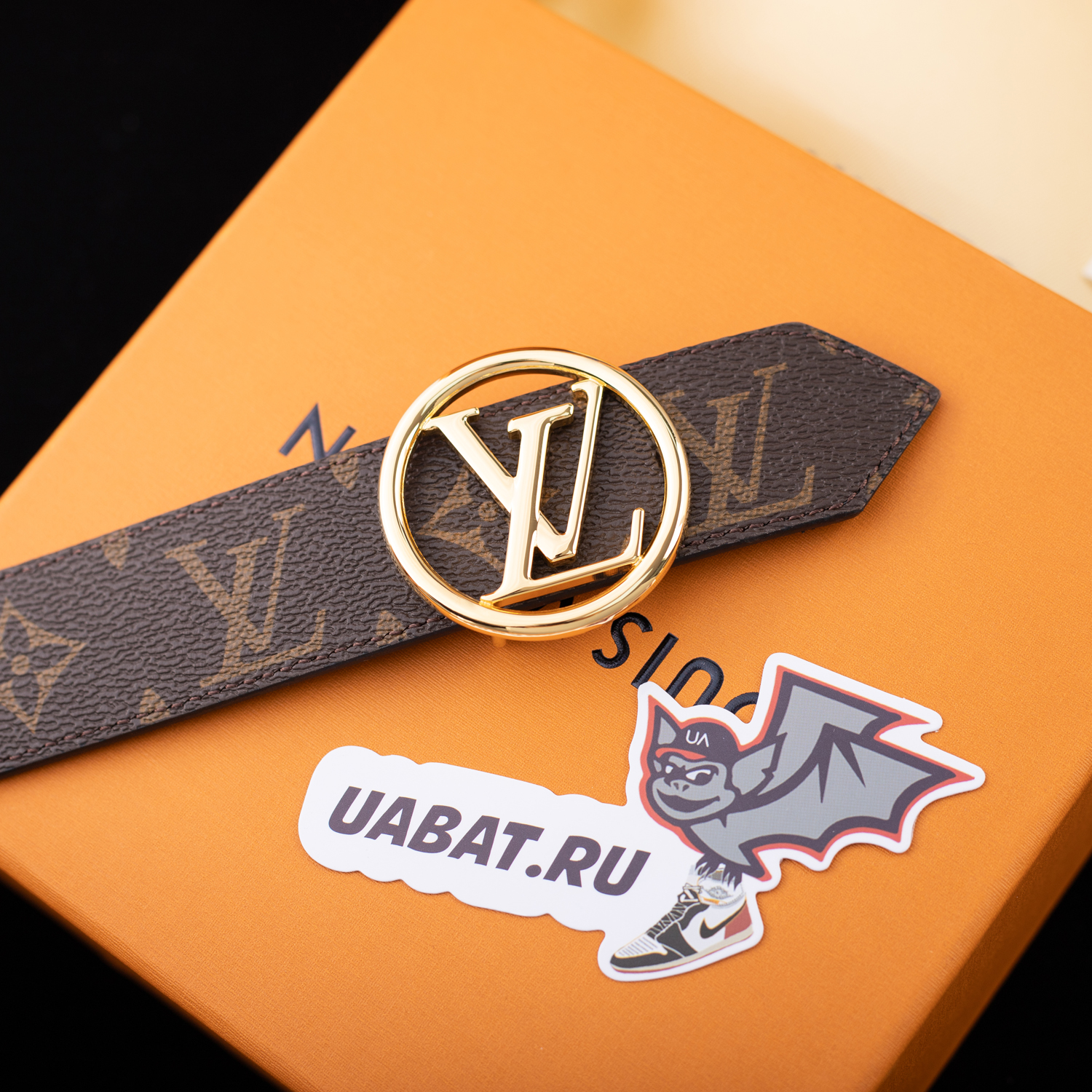 l0*is V*t0n belts m0564u 35mm