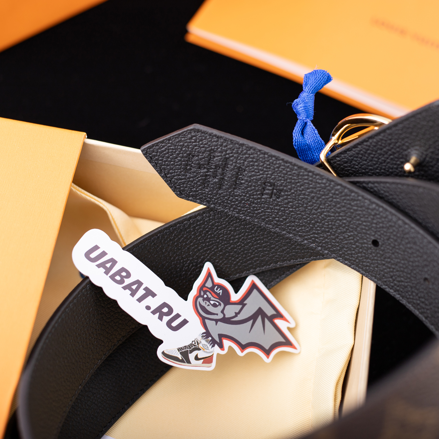 l0*is V*t0n belts m0564u 35mm