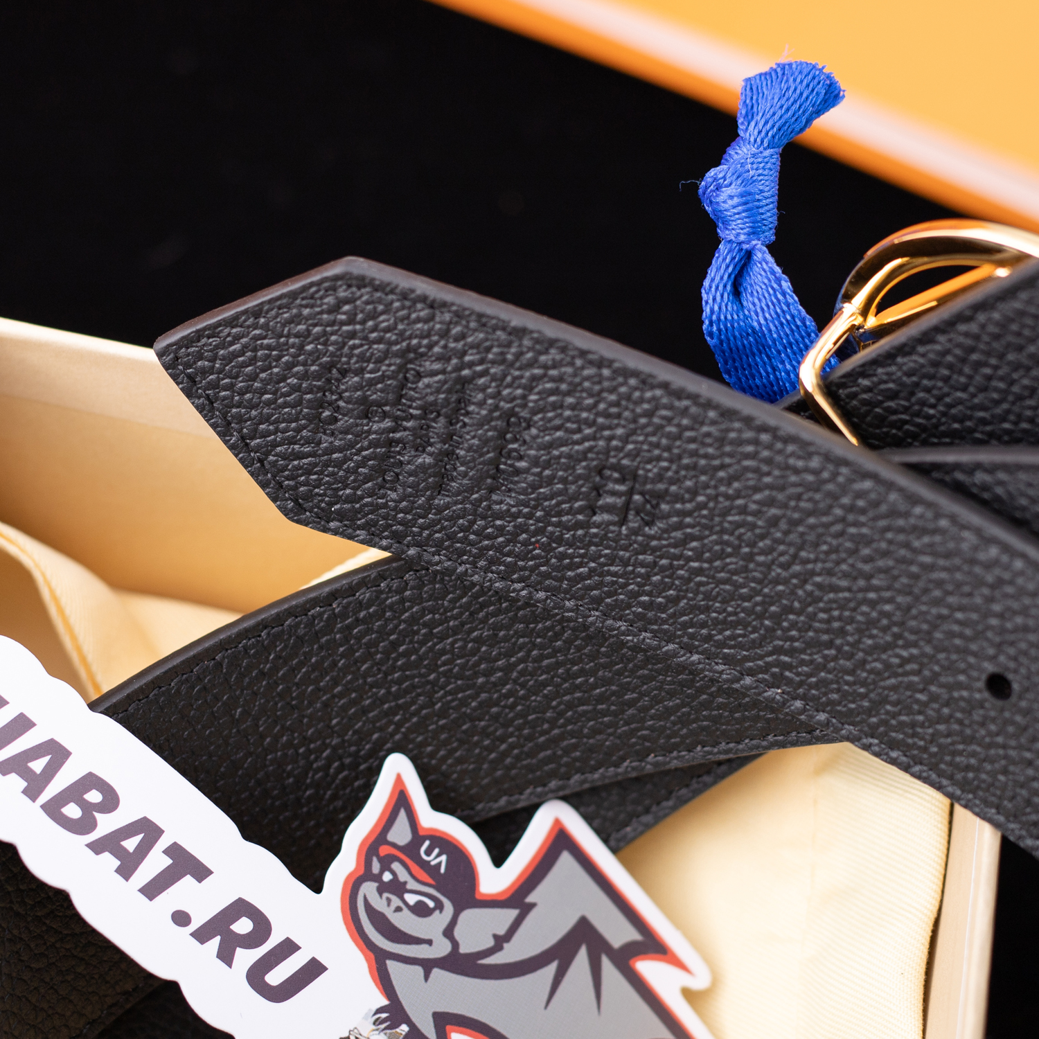 l0*is V*t0n belts m0564u 35mm