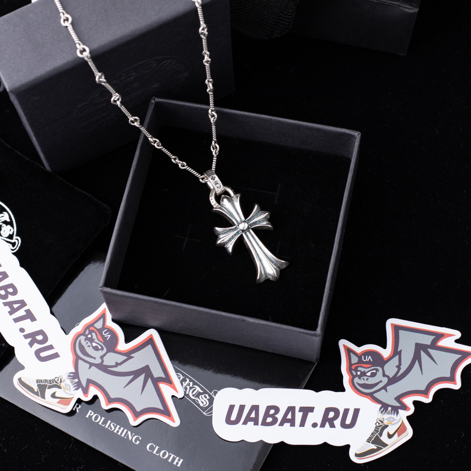 Ch**me He**ts necklaces