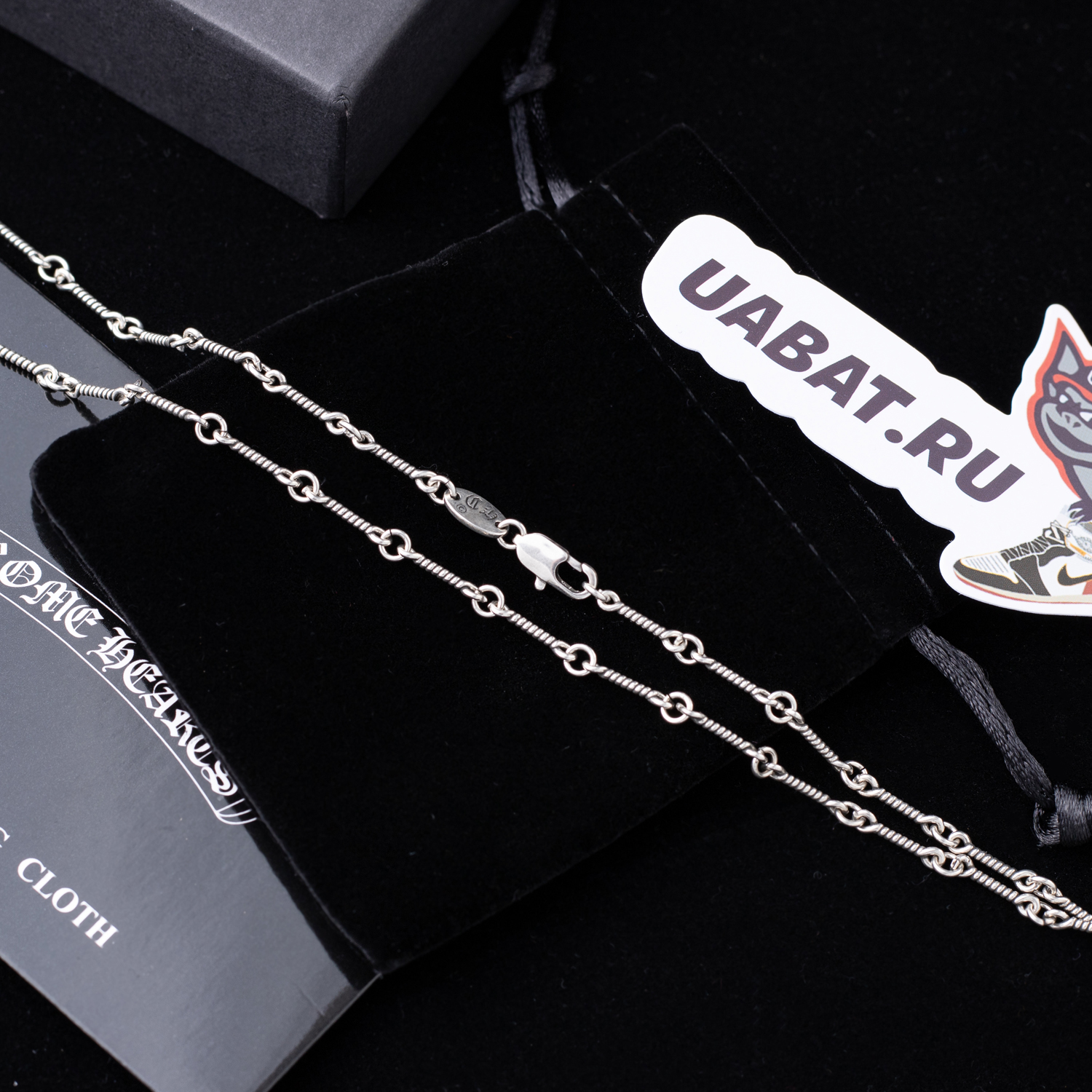 Ch**me He**ts necklaces