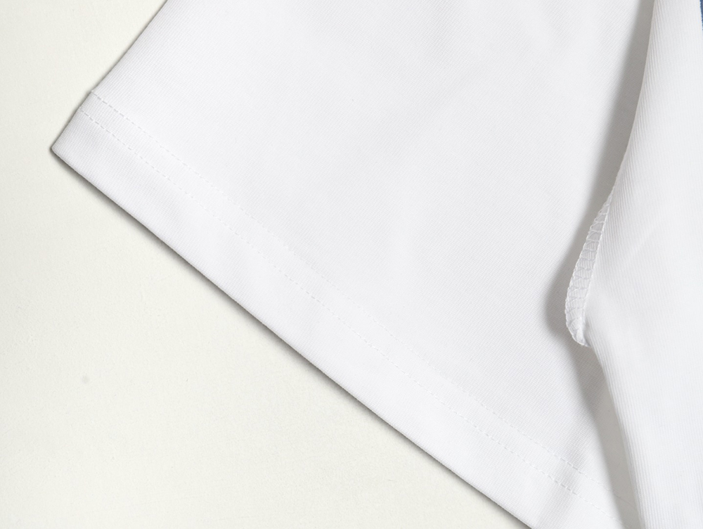 l0*is V*t0n collar graffiti letters printed large logo short-sleeved t-shirt