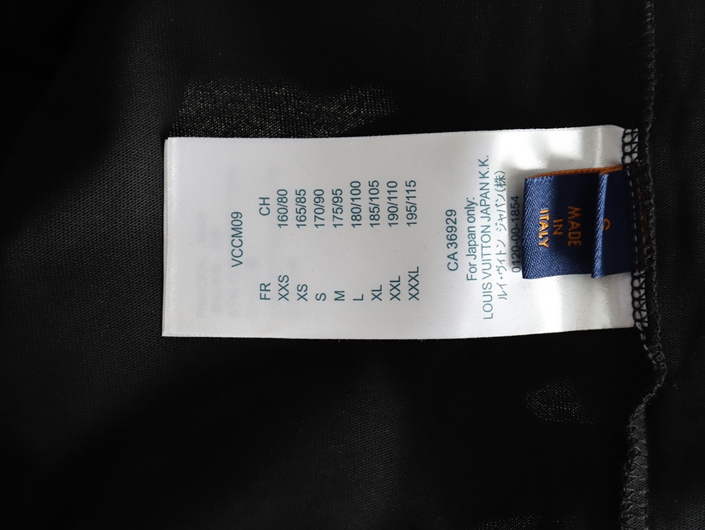 l0*is V*t0n collar graffiti letters printed large logo short-sleeved t-shirt tsk1