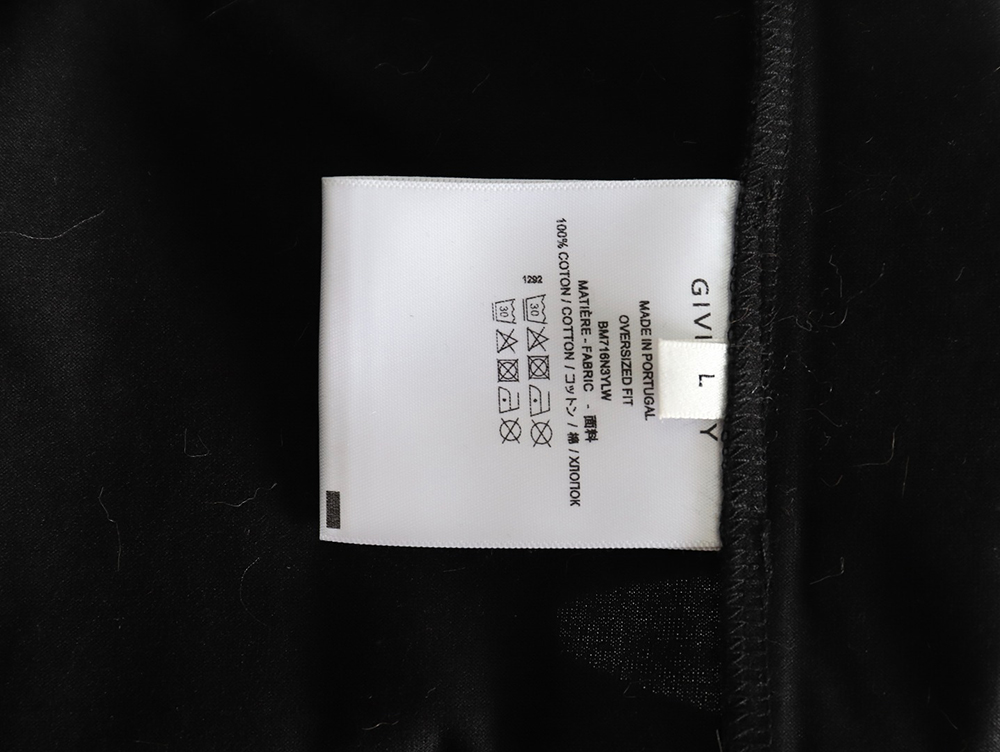 Givenchy Museum Art Display Printed Short Sleeve