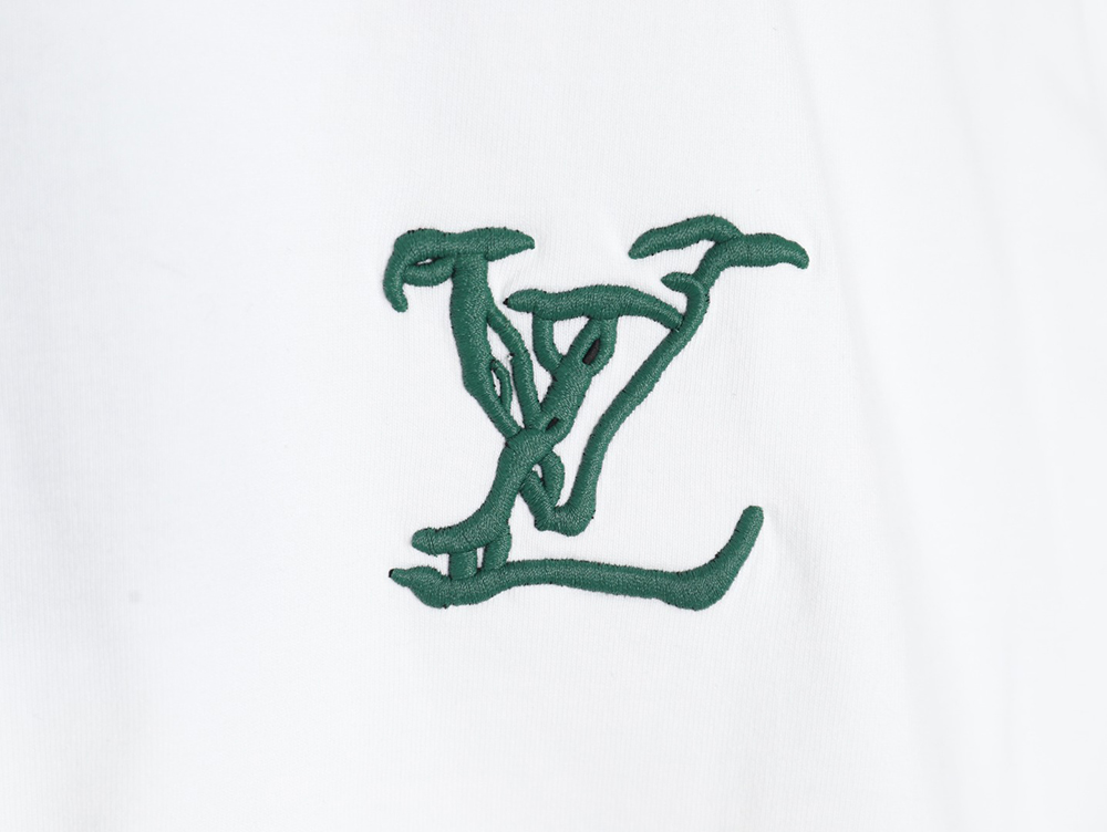 l0*is V*t0n embroidered logo badge short-sleeved t-shirt
