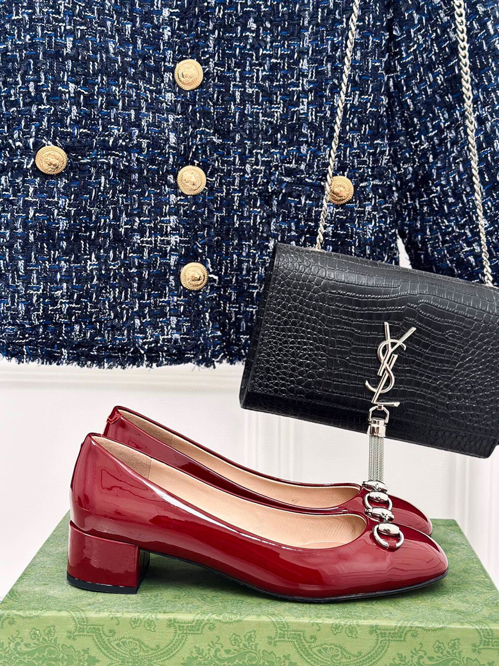 G*u*i horsebit black patent leather low heels