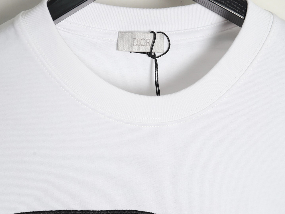 D*or presbyopia appliqué letter short sleeves