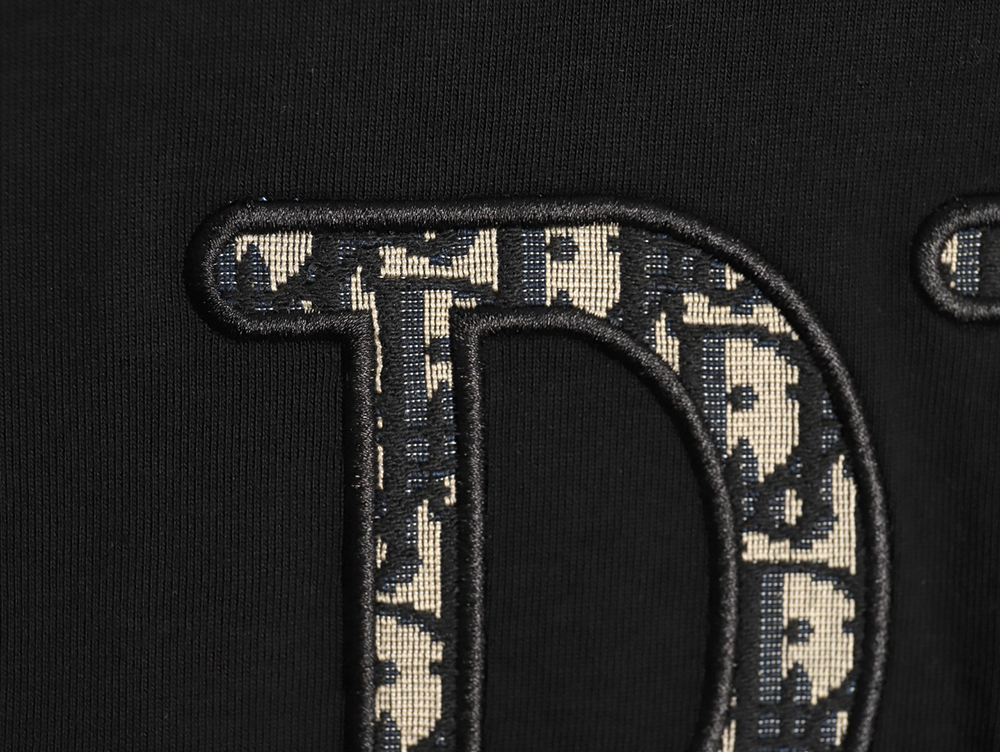 D*or presbyopia embroidered letter short sleeves tsk1