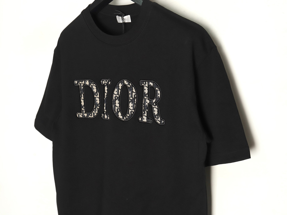 D*or presbyopia embroidered letter short sleeves tsk1
