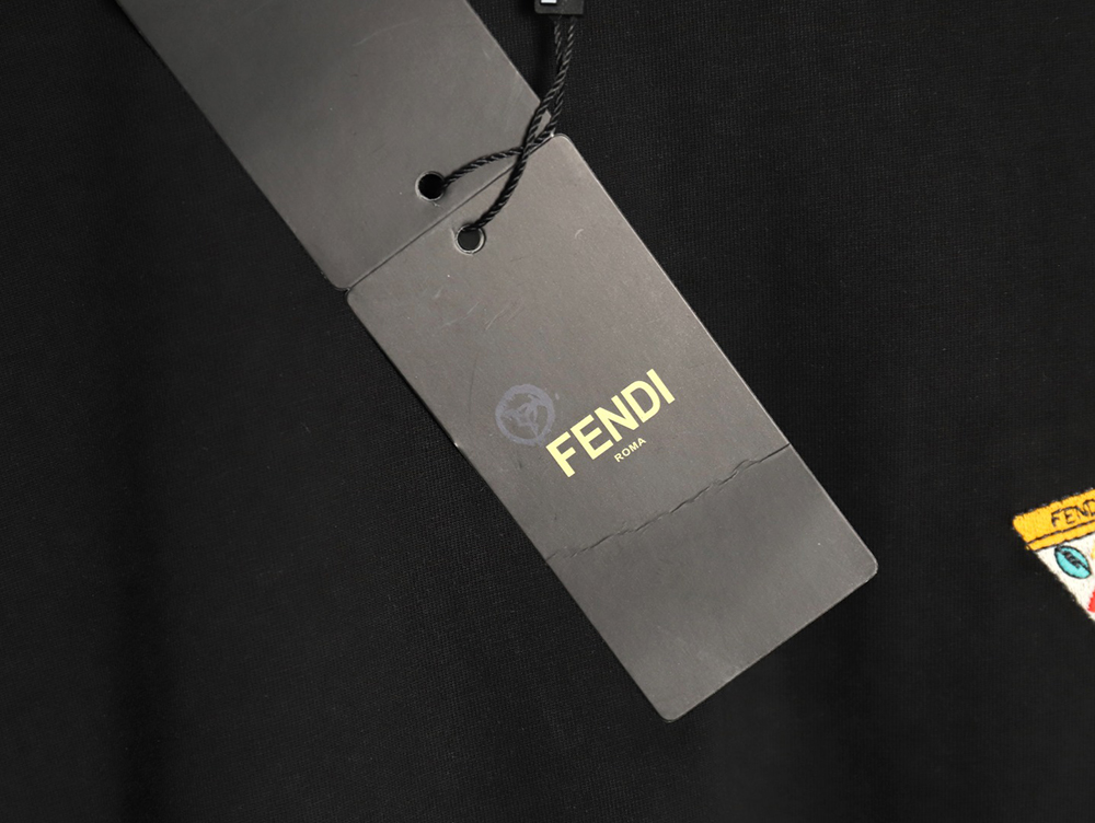 F**di pizza graphic embroidered short-sleeved t-shirt tsk1