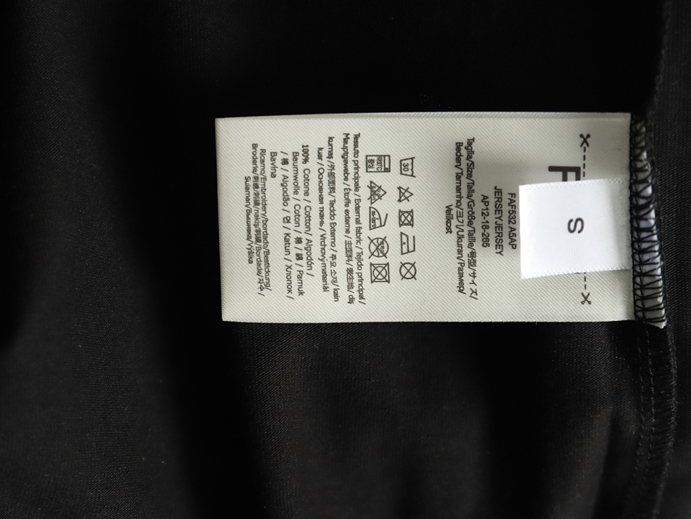 F**di pizza graphic embroidered short-sleeved t-shirt tsk1