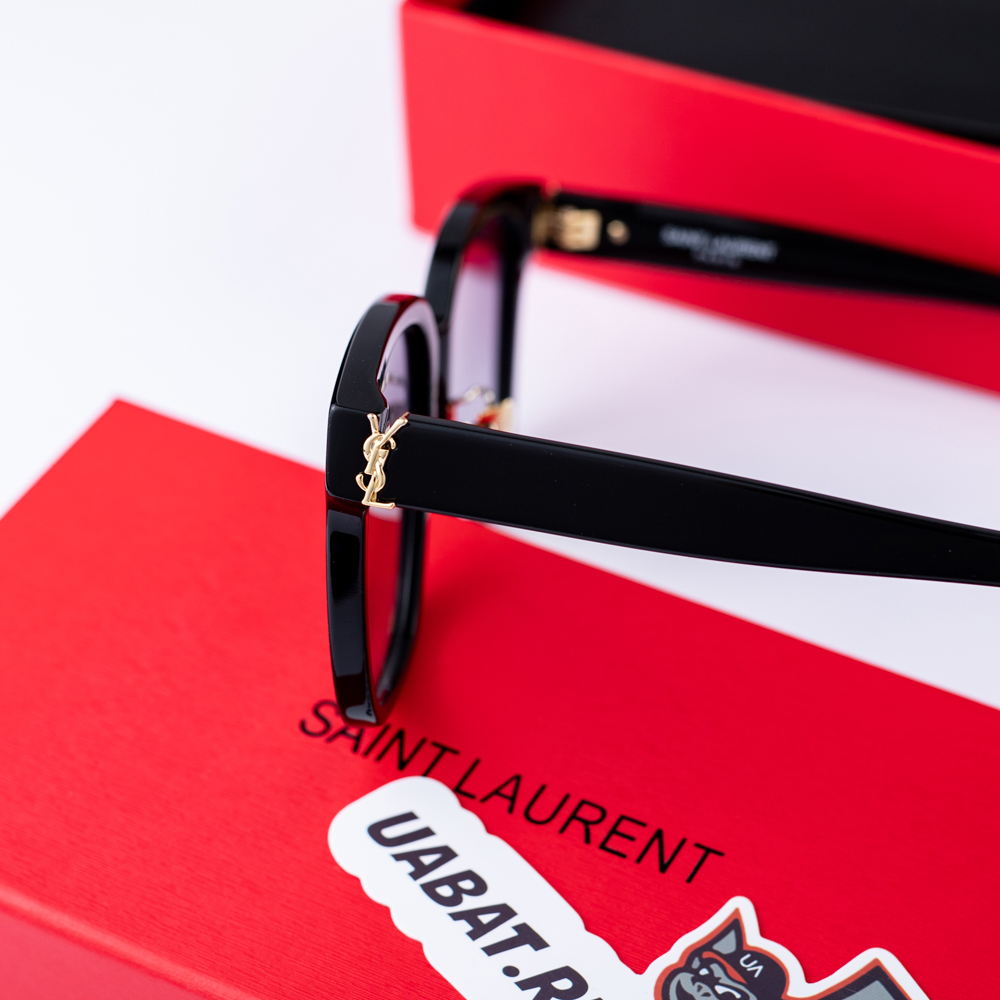 Sa**t Lau*nt eyeglasses m105f