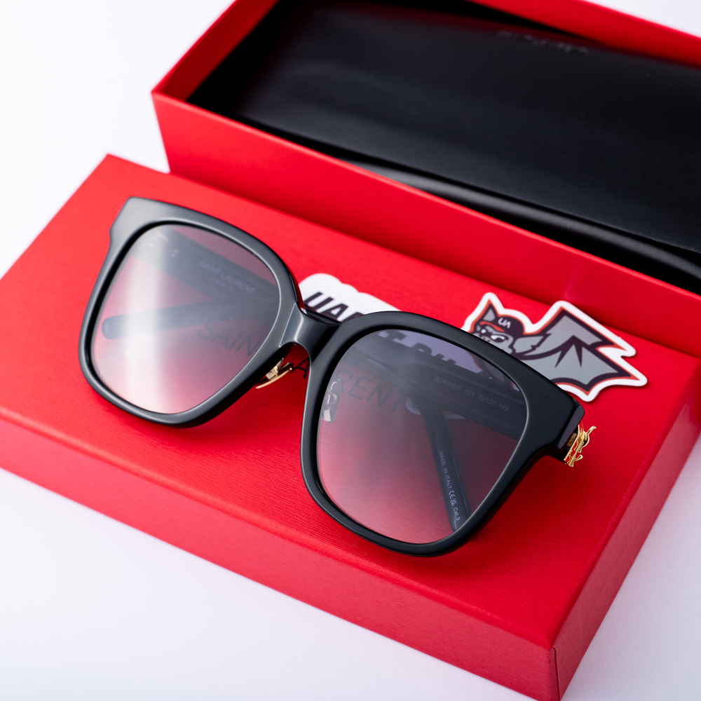 Sa**t Lau*nt eyeglasses m105f