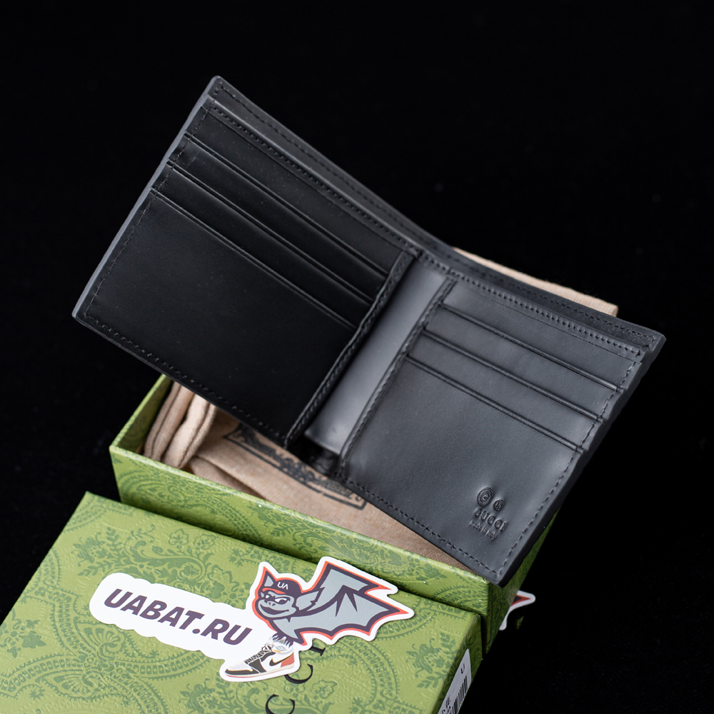 G*u*i wallets 260987