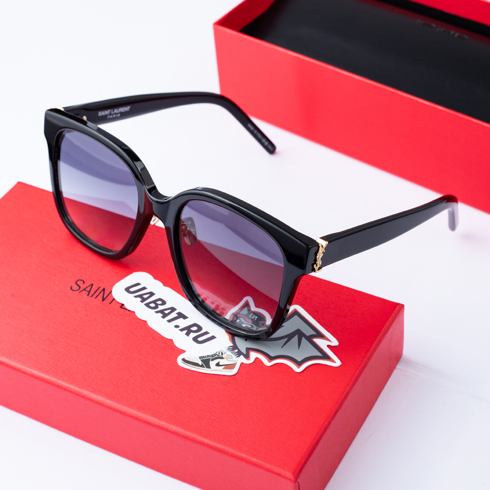 Sa**t Lau*nt eyeglasses m105f