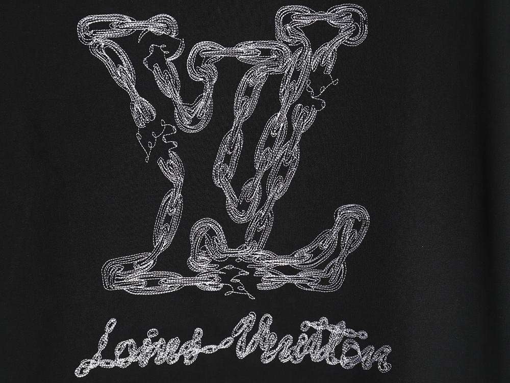 l0*is V*t0n cursive chain embroidered t-shirt tsk1
