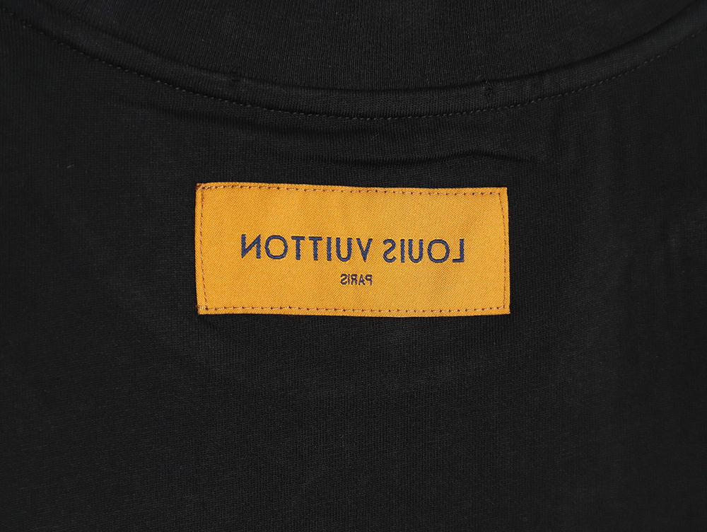 l0*is V*t0n cursive chain embroidered t-shirt tsk1