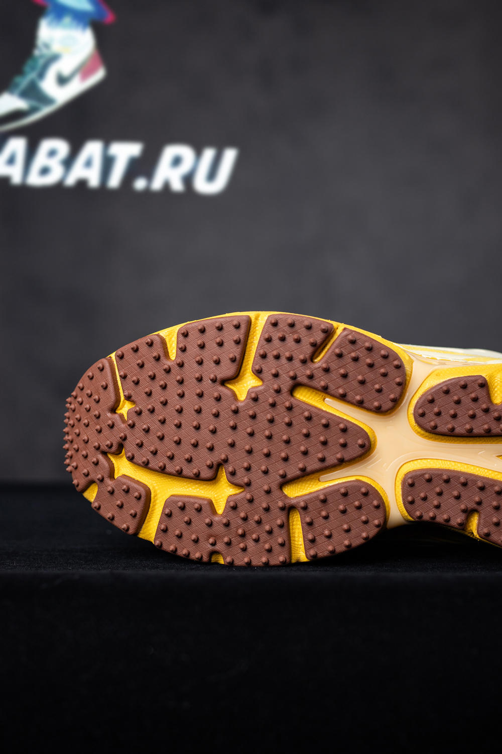 OFF-WHITE Be Right Back Milan