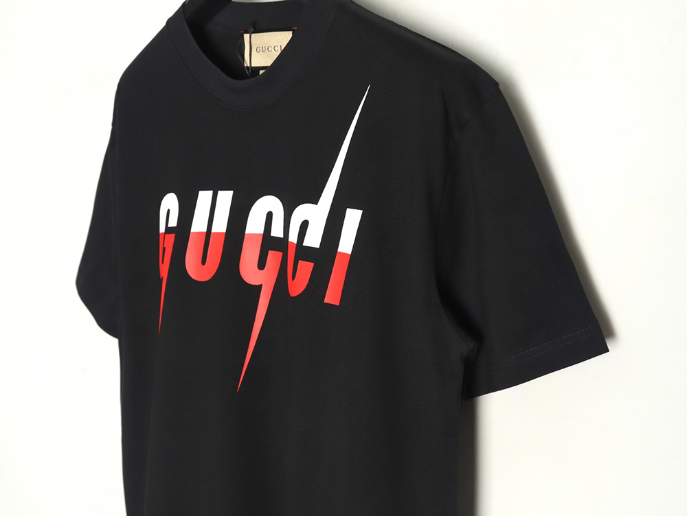 G*u*i lightning print short-sleeved t-shirt tsk1