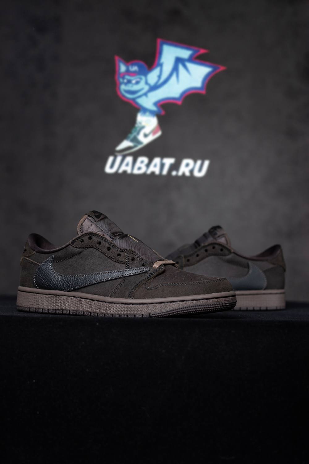 TRAVIS SCOTT X AIR JORDAN 1 LOW OG “VELVET BROWN”