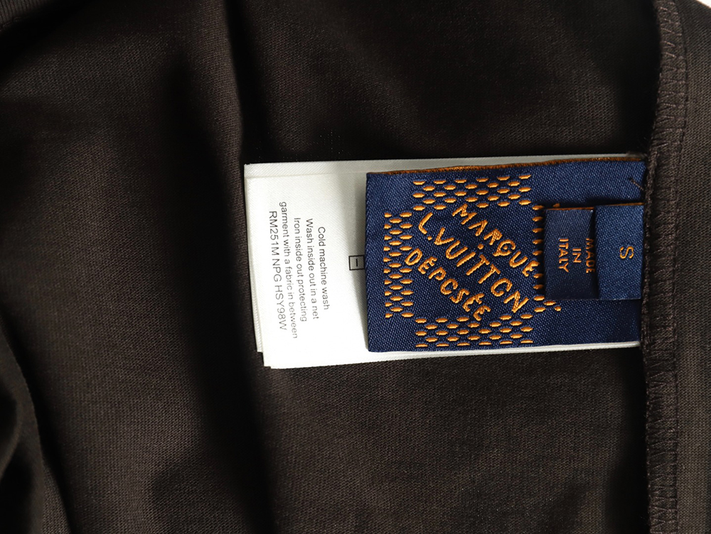 l0*is V*t0n horizontal line logo print short sleeve t-shirt