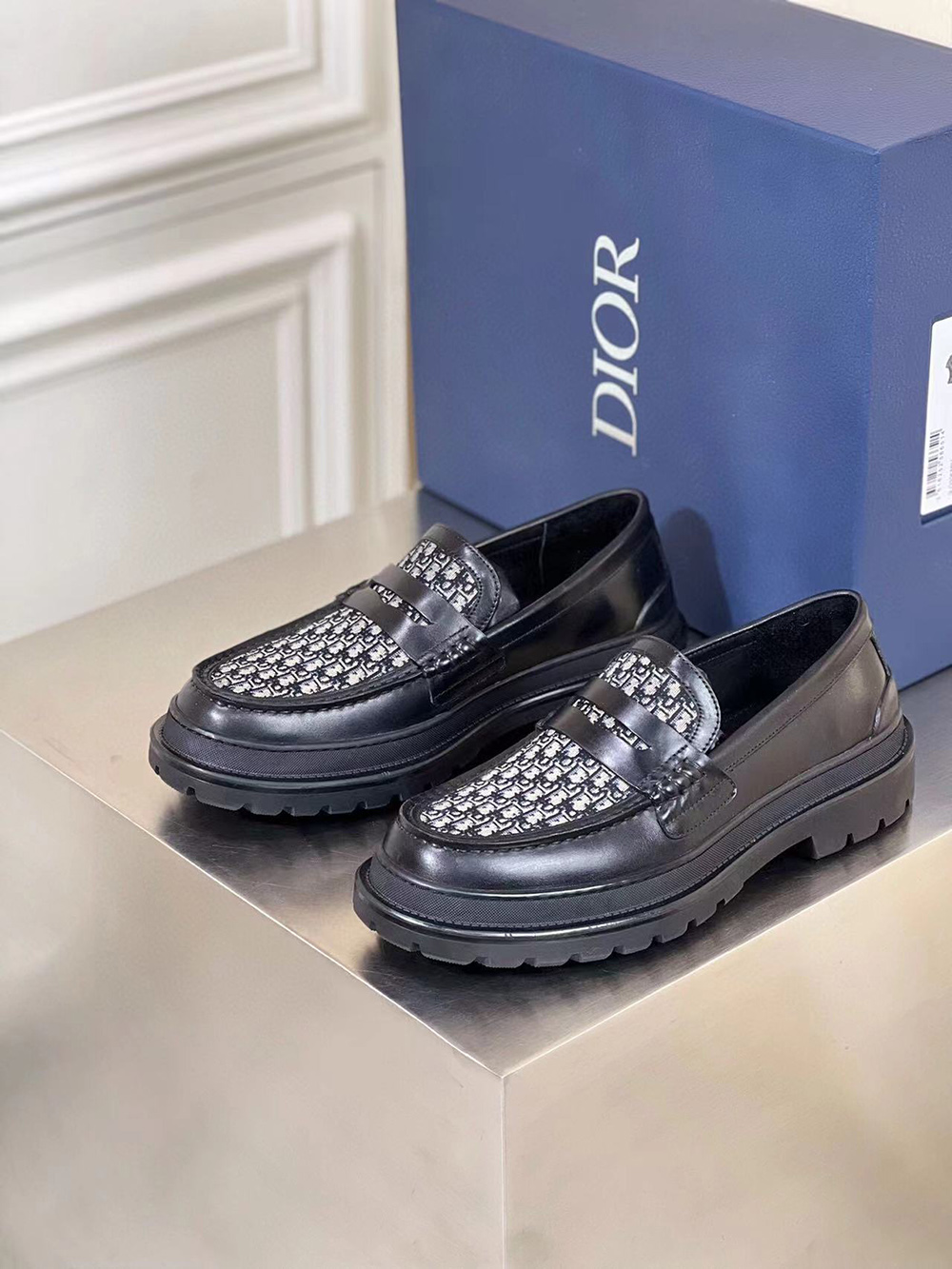 D*or explorer loafer