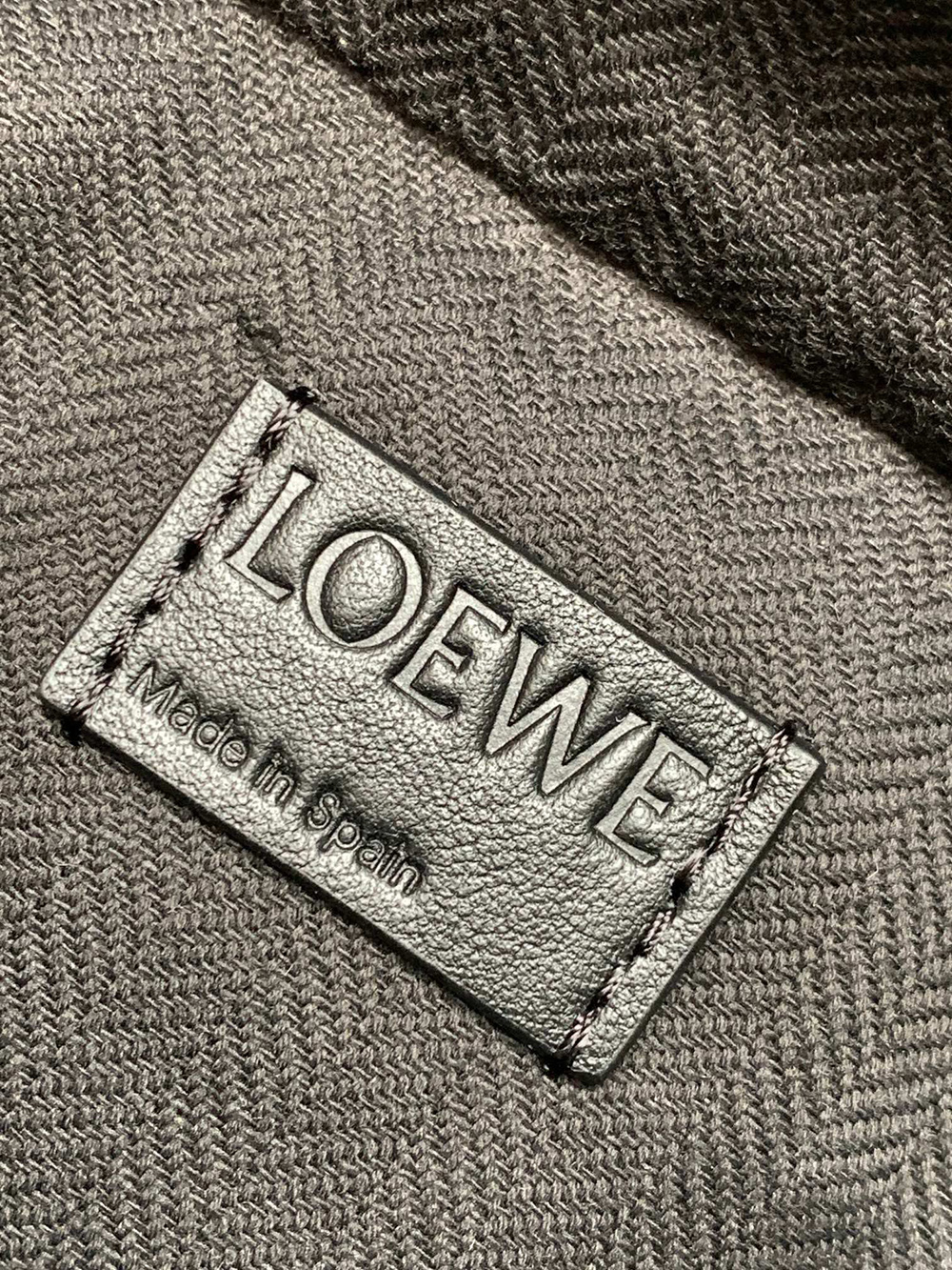 L0ew* mini crossbody camera bags 9111 18*13*8.5cm