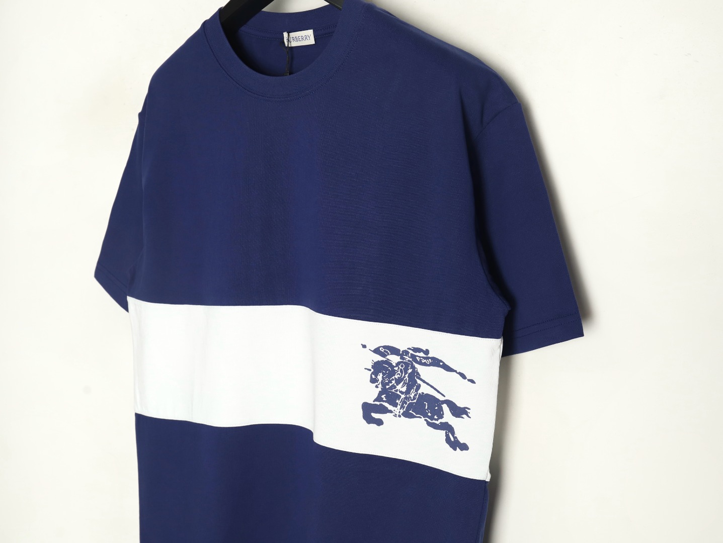 B**rry white horizontal striped war horse print short sleeves