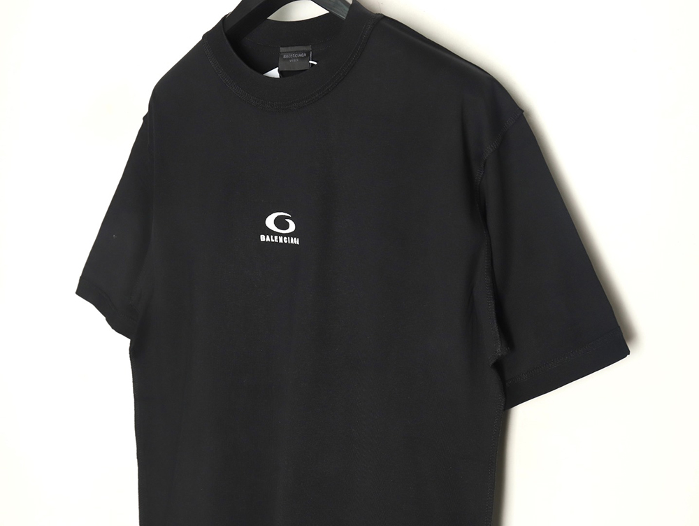 Ba*len*cia*ga chest lettering logo embroidered short sleeve t-shirt