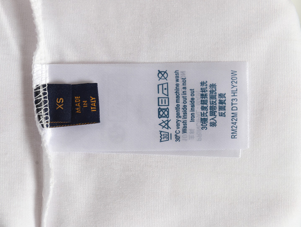 l0*is V*t0n pearl slogan print short sleeves