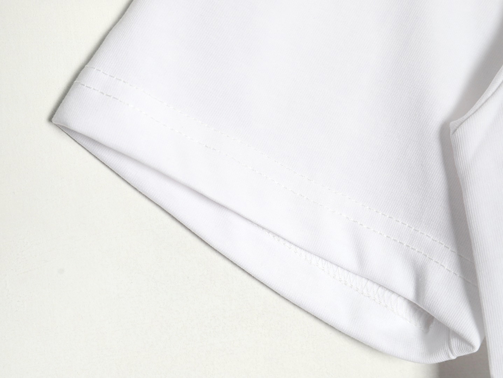 l0*is V*t0n pearl slogan print short sleeves