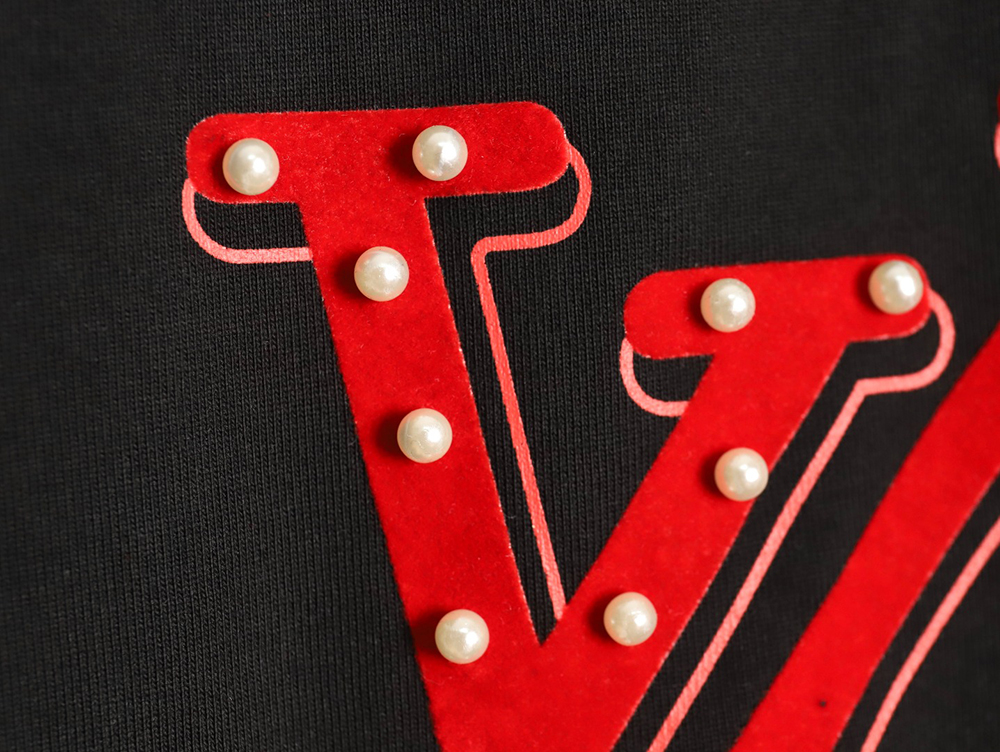 l0*is V*t0n pearl slogan print short sleeves tsk1